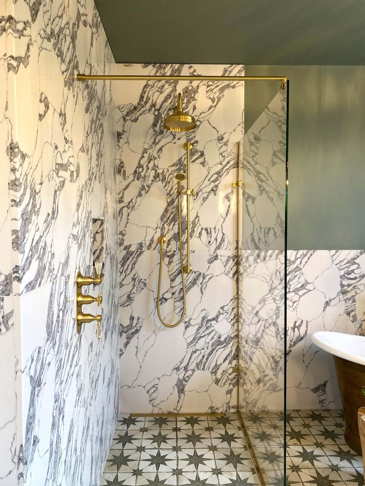 Majestic shower panel and Fairfield shower fittings